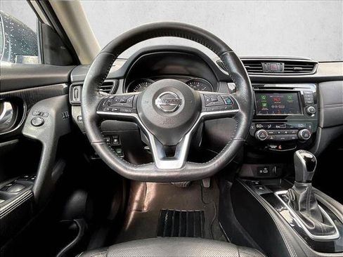 Used 2020 Nissan Rogue SL FWD image 7