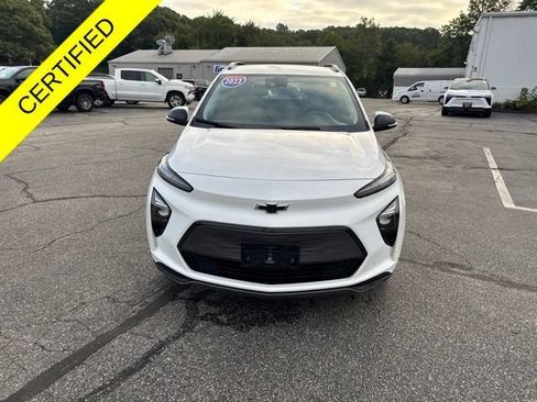 Used 2023 Chevrolet Bolt EUV LT FWD image 3
