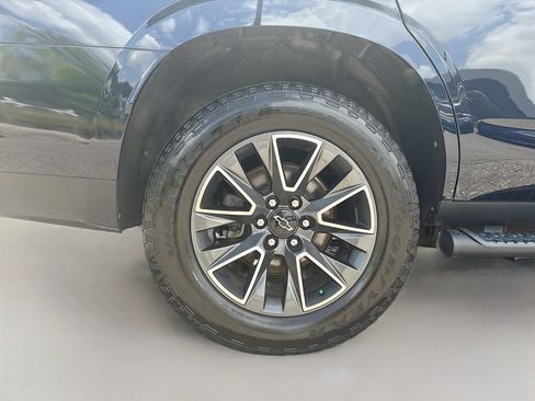 Used 2023 Chevrolet Tahoe Z71 AWD/4WD image 13