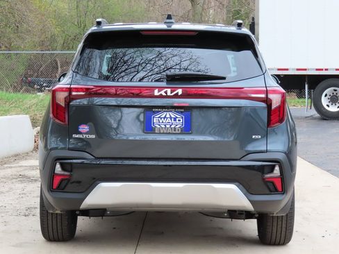 New 2026 Kia Seltos EX AWD/4WD image 18