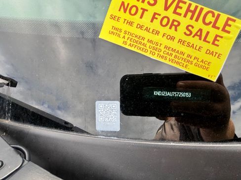 Used 2025 Kia Soul LX w/ LX Technology Package image 9