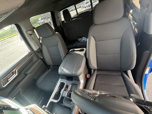 New 2026 Chevrolet Silverado 1500 RST image 4