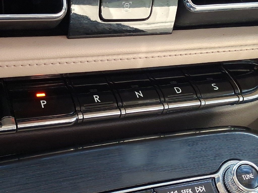 Certified 2021 Lincoln Nautilus AWD image 14
