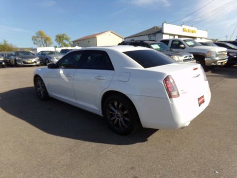 Used 2014 Chrysler 300 S image 51