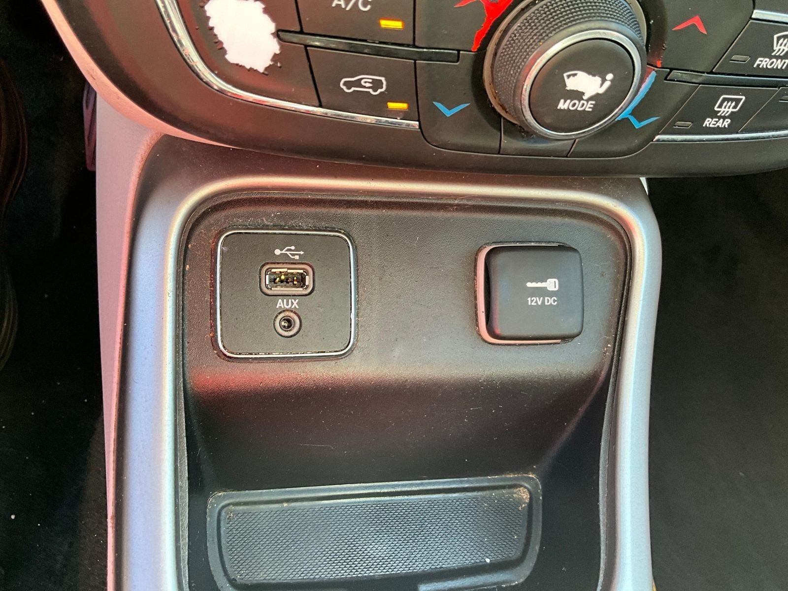 Used 2018 Jeep Compass Latitude w/ Popular Equipment Group FWD image 15