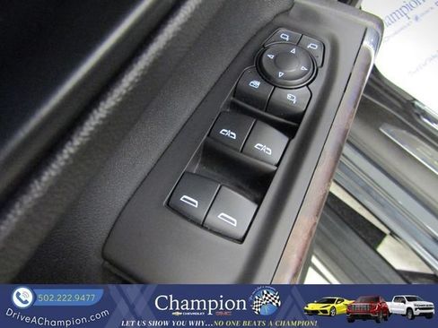 Used 2021 GMC Sierra 1500 Denali w/ Denali Ultimate Package AWD/4WD image 32