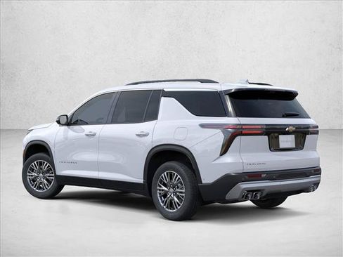 New 2026 Chevrolet Traverse LT w/ Driver Confidence Package FWD image 4