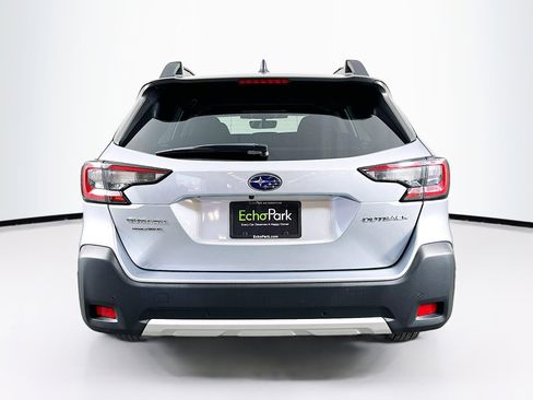 Used 2023 Subaru Outback Limited image 7