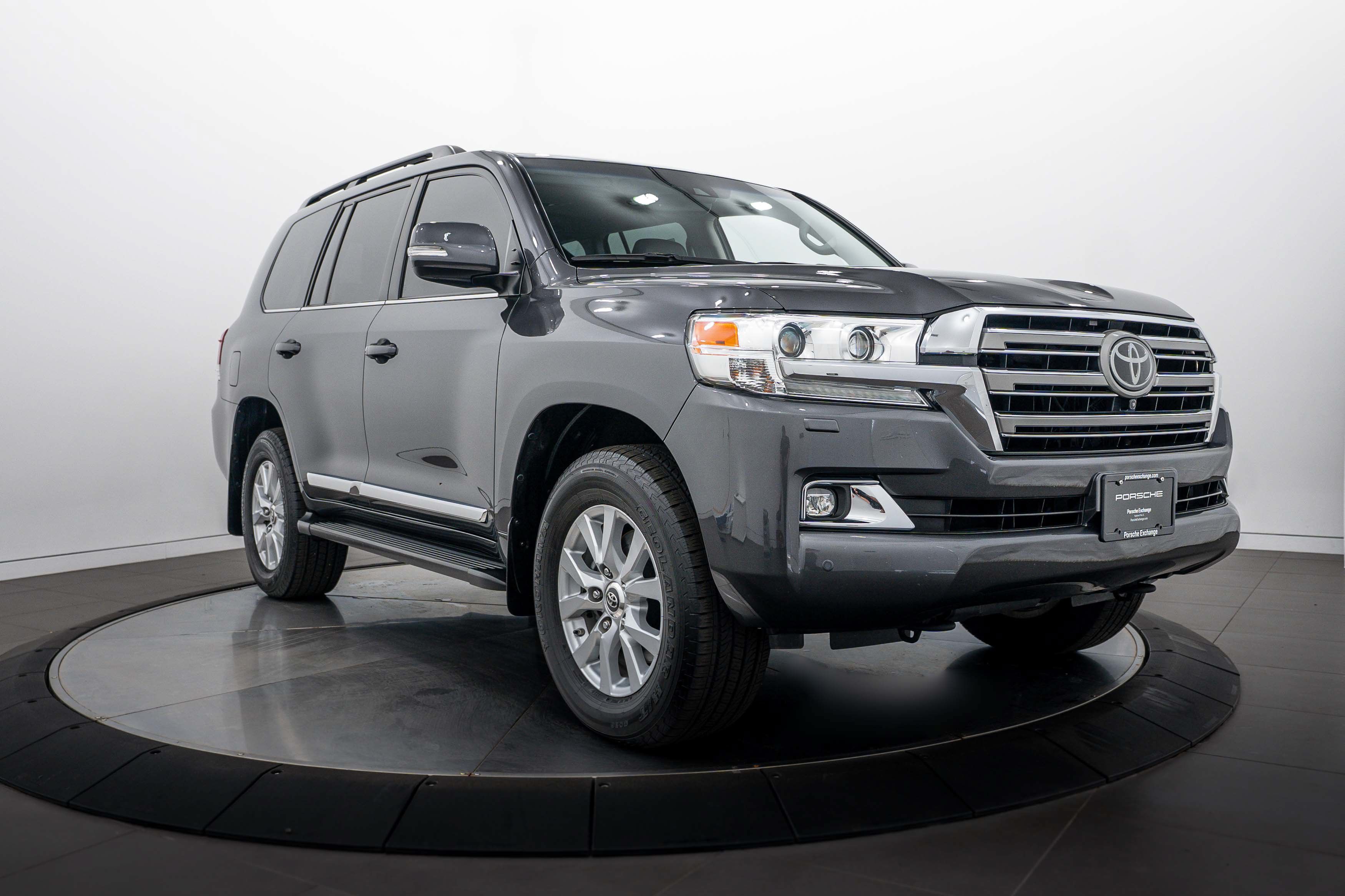 Used 2016 Toyota Land Cruiser AWD/4WD image 9
