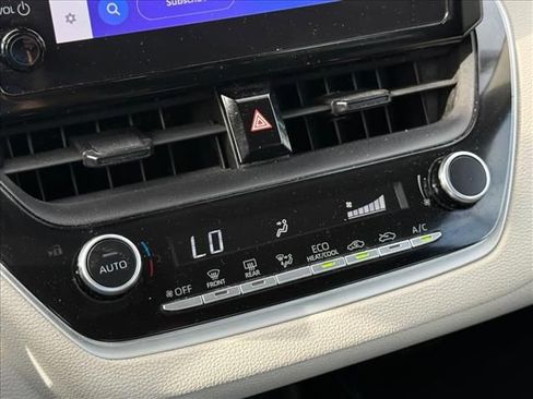 Used 2023 Toyota Corolla LE FWD image 17