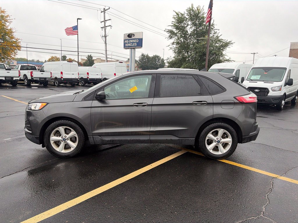 Used 2020 Ford Edge SE w/ Cargo Accessory Package AWD/4WD image 4