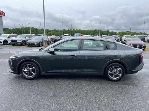 Used 2025 Kia K4 FWD image 2