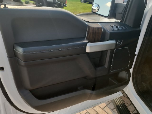 Used 2019 Ford F150 Lariat w/ Equipment Group 501A Mid AWD/4WD image 16
