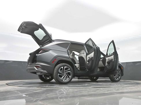 New 2026 Hyundai Tucson Limited image 43