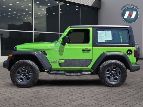 Used 2020 Jeep Wrangler Sport AWD/4WD image 2