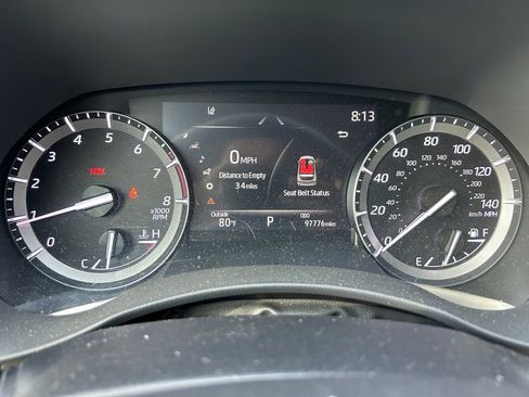 Used 2021 Toyota Highlander XLE FWD image 23