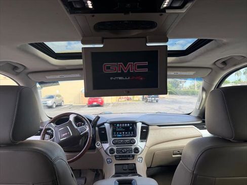 Used 2019 GMC Yukon XL SLT w/ Open Road Package image 15