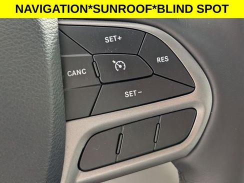 Used 2019 Jeep Cherokee Limited FWD image 18