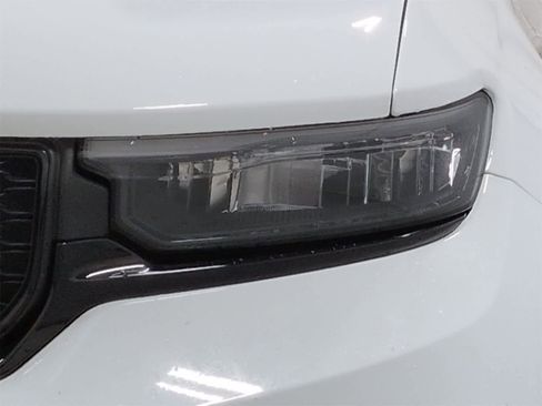 Certified 2023 Jeep Grand Cherokee Altitude image 11