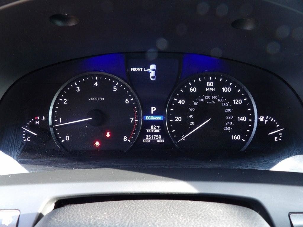 Used 2014 Lexus LS 460 w/ Comfort Package RWD image 18