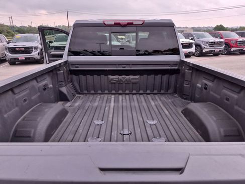 Used 2025 GMC Sierra 2500 AT4 w/ AT4 Premium Plus Package AWD/4WD image 40