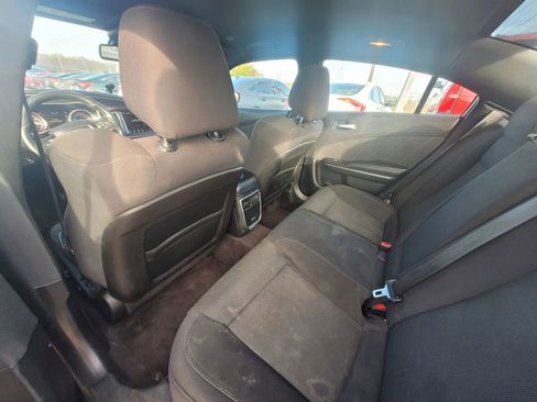 Used 2017 Dodge Charger R/T Scat Pack image 9