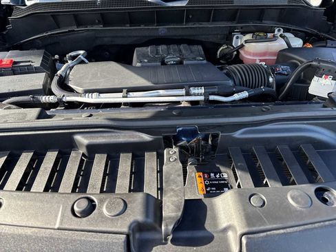 Used 2022 Chevrolet Silverado 1500 LT w/ Bed Protection Package image 13