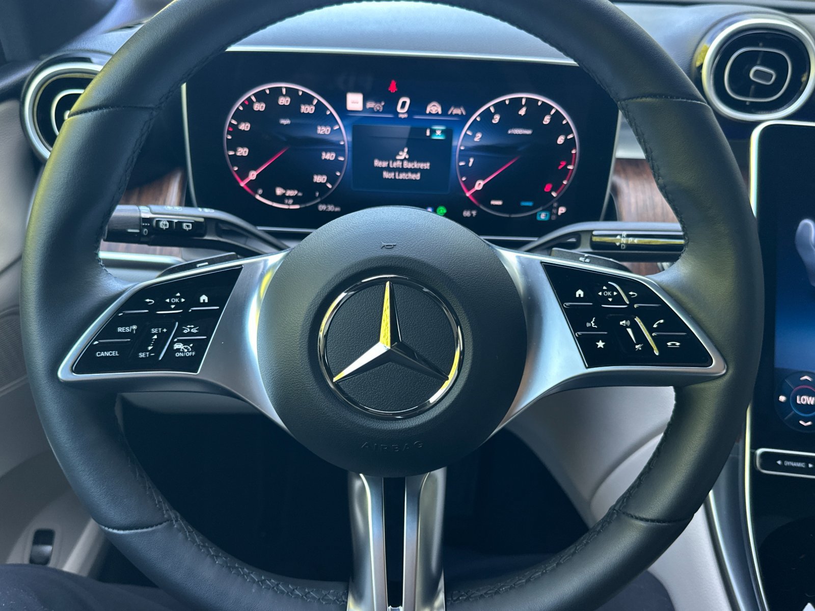 Certified 2026 Mercedes-Benz GLC 300 4MATIC image 23