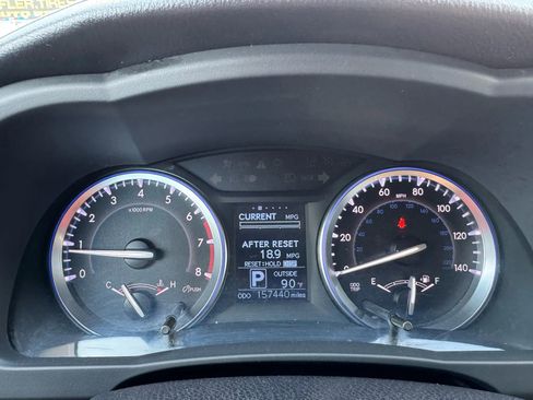 Used 2015 Toyota Highlander LE image 34