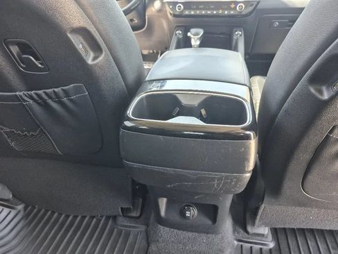 Used 2022 Kia Telluride SX w/ Towing Package AWD/4WD image 23