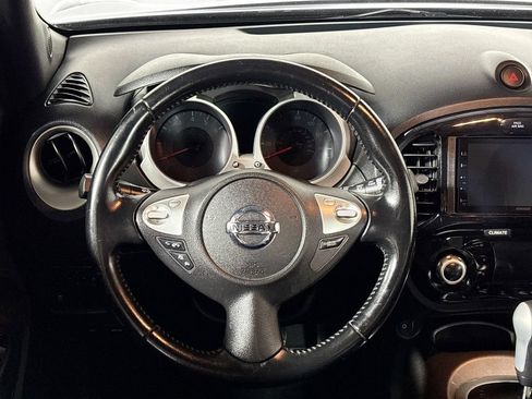 Used 2015 Nissan Juke SL FWD image 13
