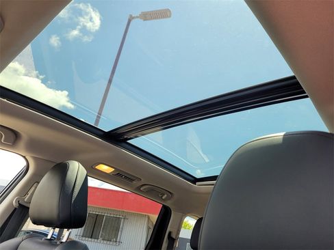 Used 2023 Subaru Ascent Limited w/ Technology Package image 29