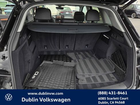 Used 2023 Audi Q5 2.0T Premium Plus w/ Premium Plus Package AWD/4WD image 27
