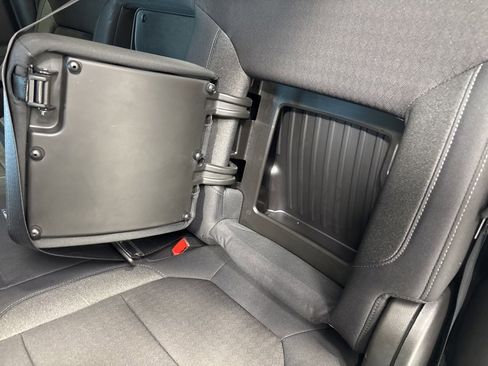 Used 2019 Chevrolet Silverado 1500 LT Trail Boss image 33