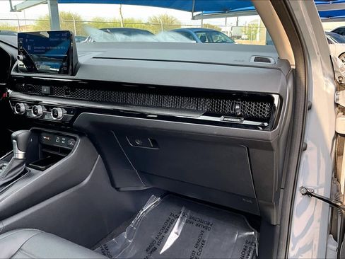 Used 2025 Honda CR-V EX-L image 19