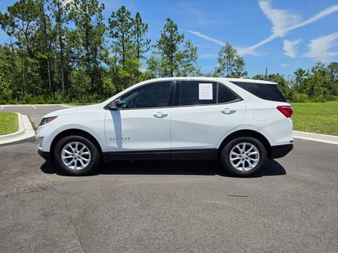 Used 2018 Chevrolet Equinox LS AWD/4WD image 2