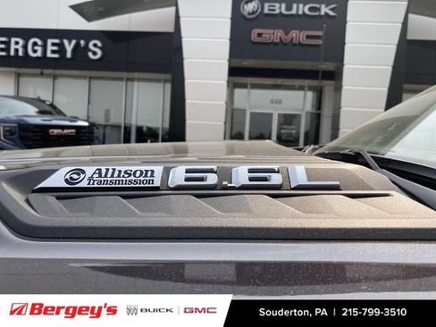 Used 2024 Chevrolet Silverado 2500 LT w/ Convenience Package AWD/4WD image 15