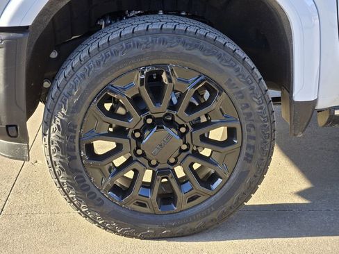 New 2026 GMC Sierra 2500 Denali Ultimate image 7