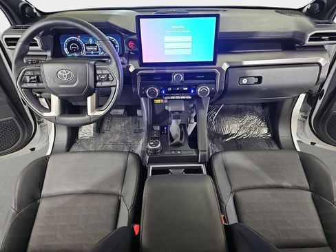 Used 2025 Toyota 4Runner TRD Off-Road Premium AWD/4WD image 10