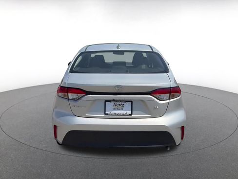 Used 2025 Toyota Corolla LE FWD image 12
