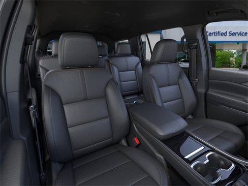 New 2026 Chevrolet Traverse High Country w/ LPO, Floor Liner Package image 16