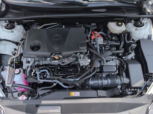Used 2025 Toyota Camry LE FWD image 34