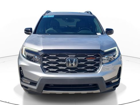 Used 2023 Honda Passport TrailSport image 2