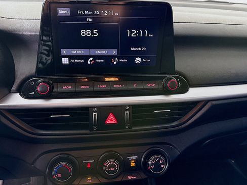 Used 2024 Kia Forte LX image 18