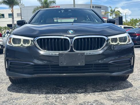 Used 2019 BMW 530i xDrive w/ Convenience Package AWD/4WD image 2
