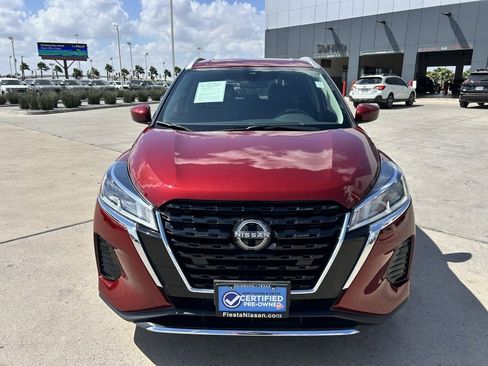 Certified 2024 Nissan Kicks SV image 2