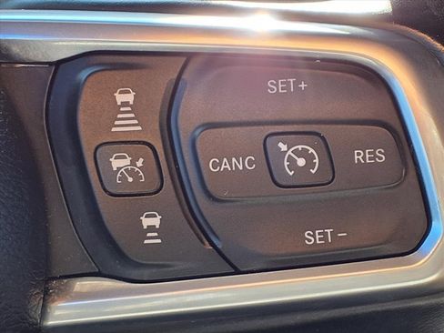 Used 2022 Jeep Wrangler Unlimited Rubicon w/ LED Lighting Group image 27