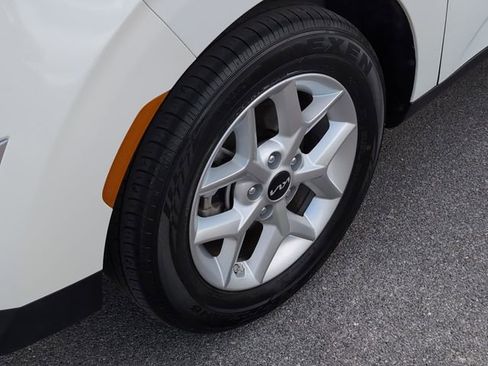 Used 2024 Kia Soul LX w/ Option Group 015 image 11