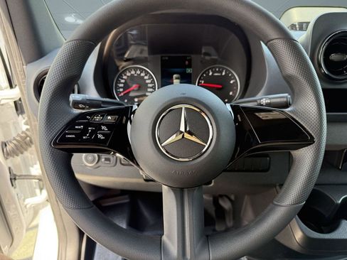 New 2025 Mercedes-Benz Sprinter 2500 image 11