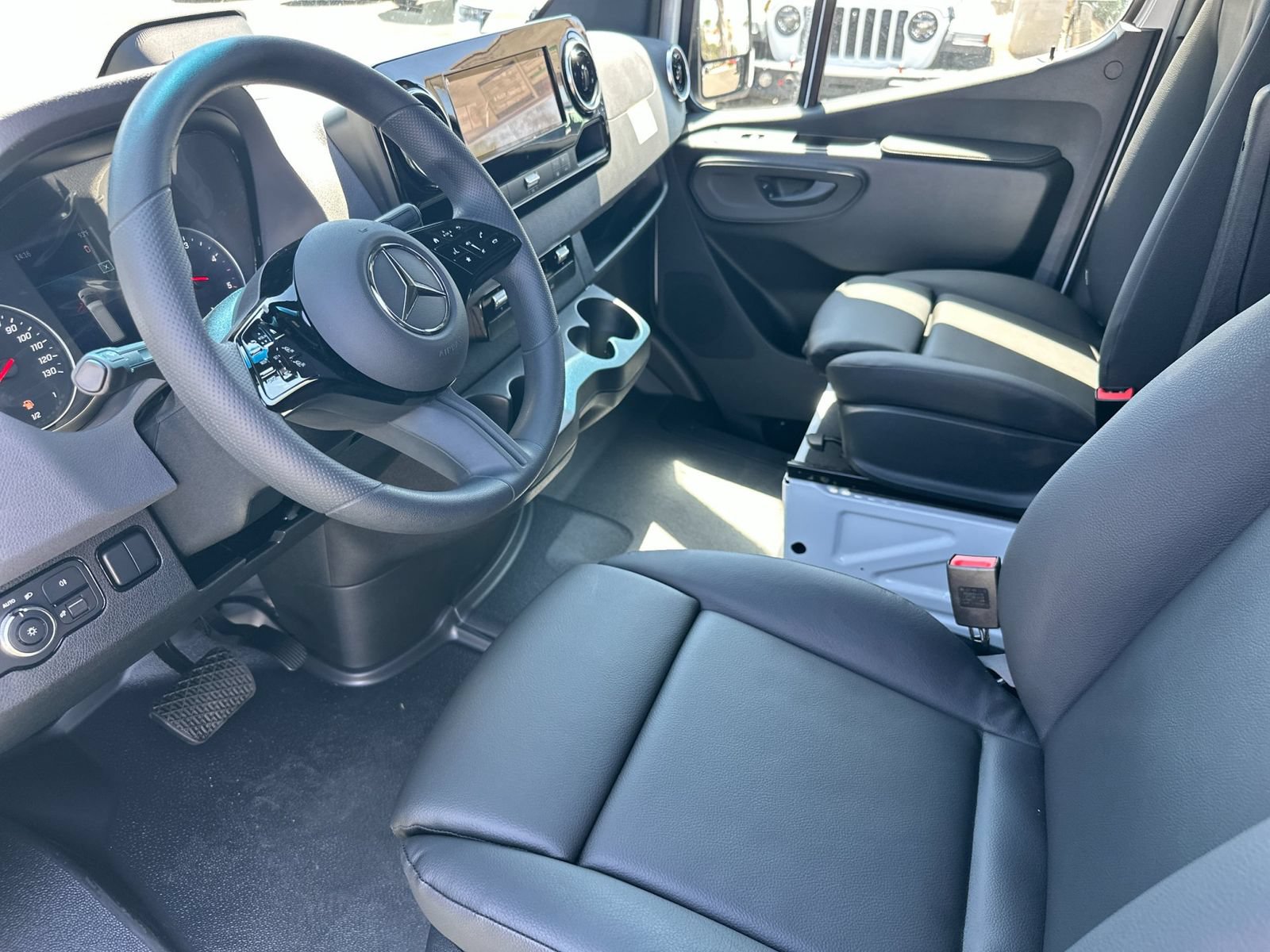 New 2026 Mercedes-Benz Sprinter 2500 image 10